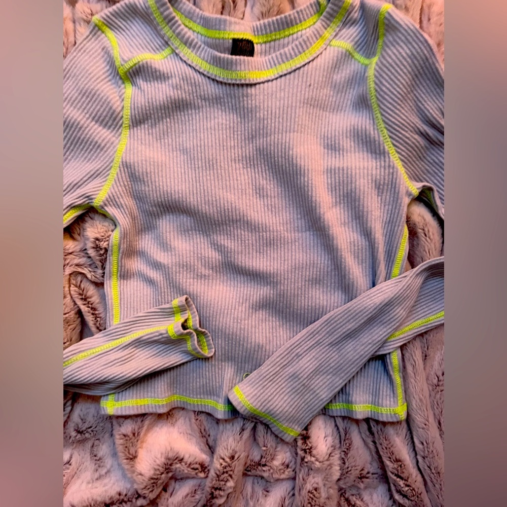 Wild fable - Blue with neon yellow seems / size medium) long sleeve shirt
